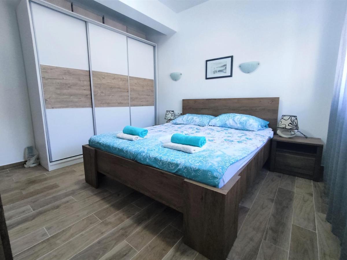 Sunny Attic Apartment With Balcony & Modern City Apartment With Outdoor Area, No Balcony Trogir Eksteriør billede