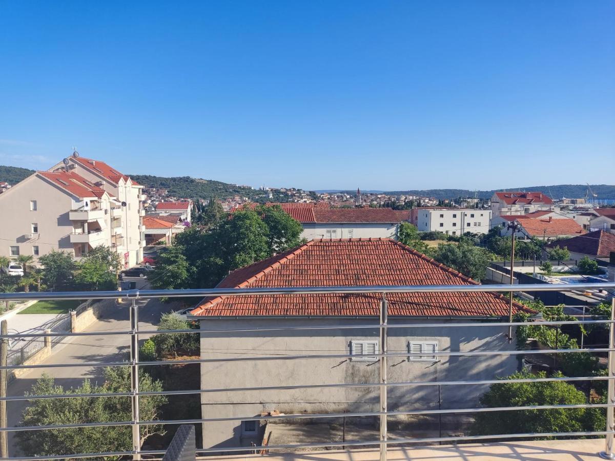 Sunny Attic Apartment With Balcony & Modern City Apartment With Outdoor Area, No Balcony Trogir Eksteriør billede